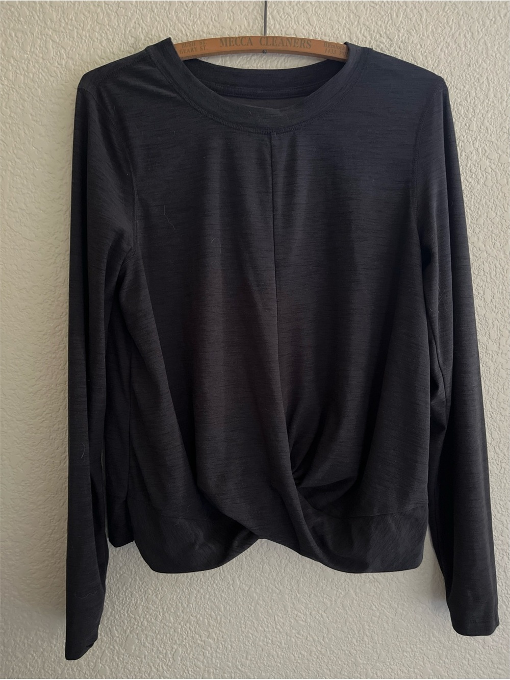 Old Navy Active Heathered Black Long Sleeve Women’s Size Large